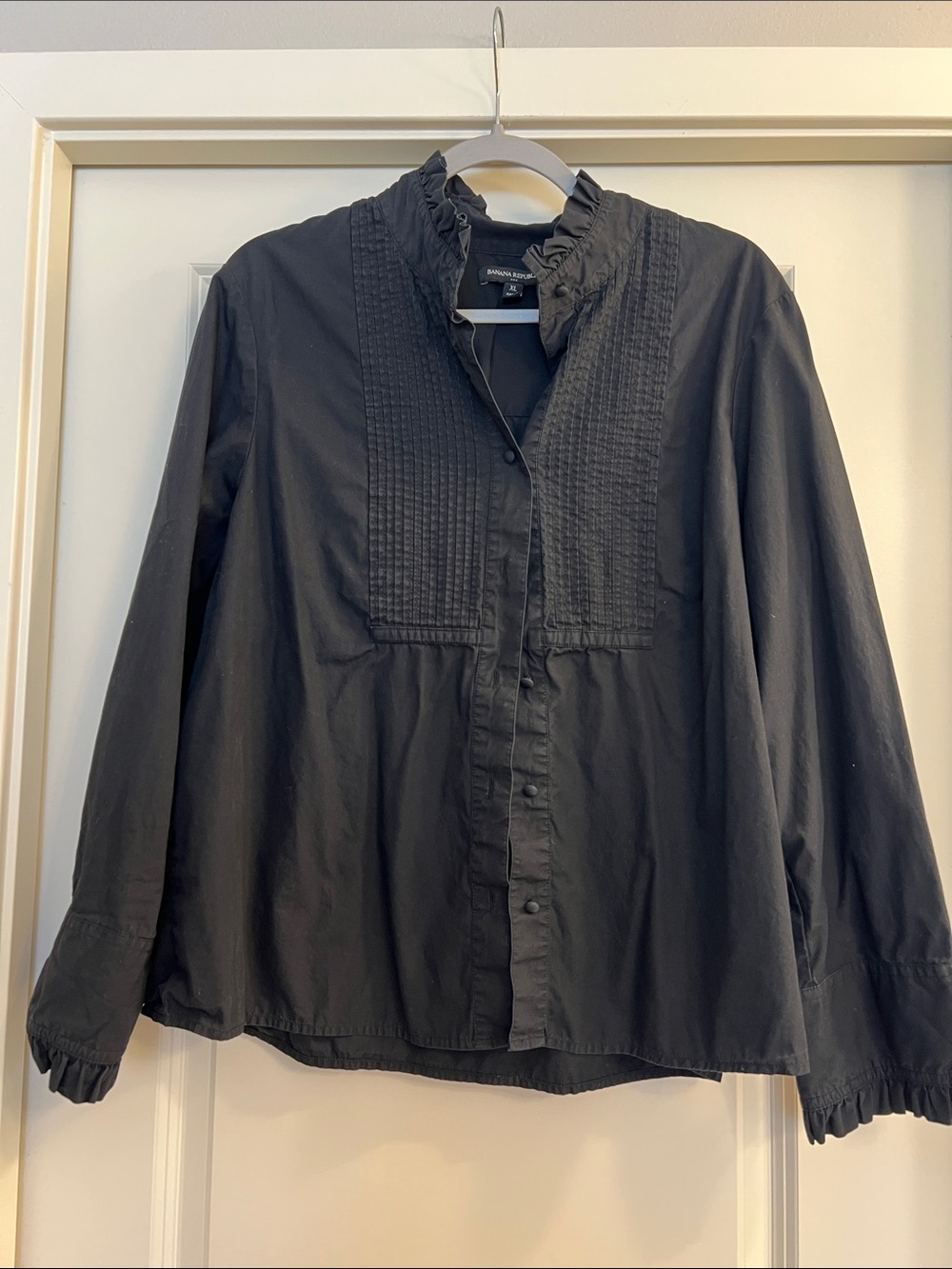Banana Republic Black Pintuck Ruffled Collar Shirt